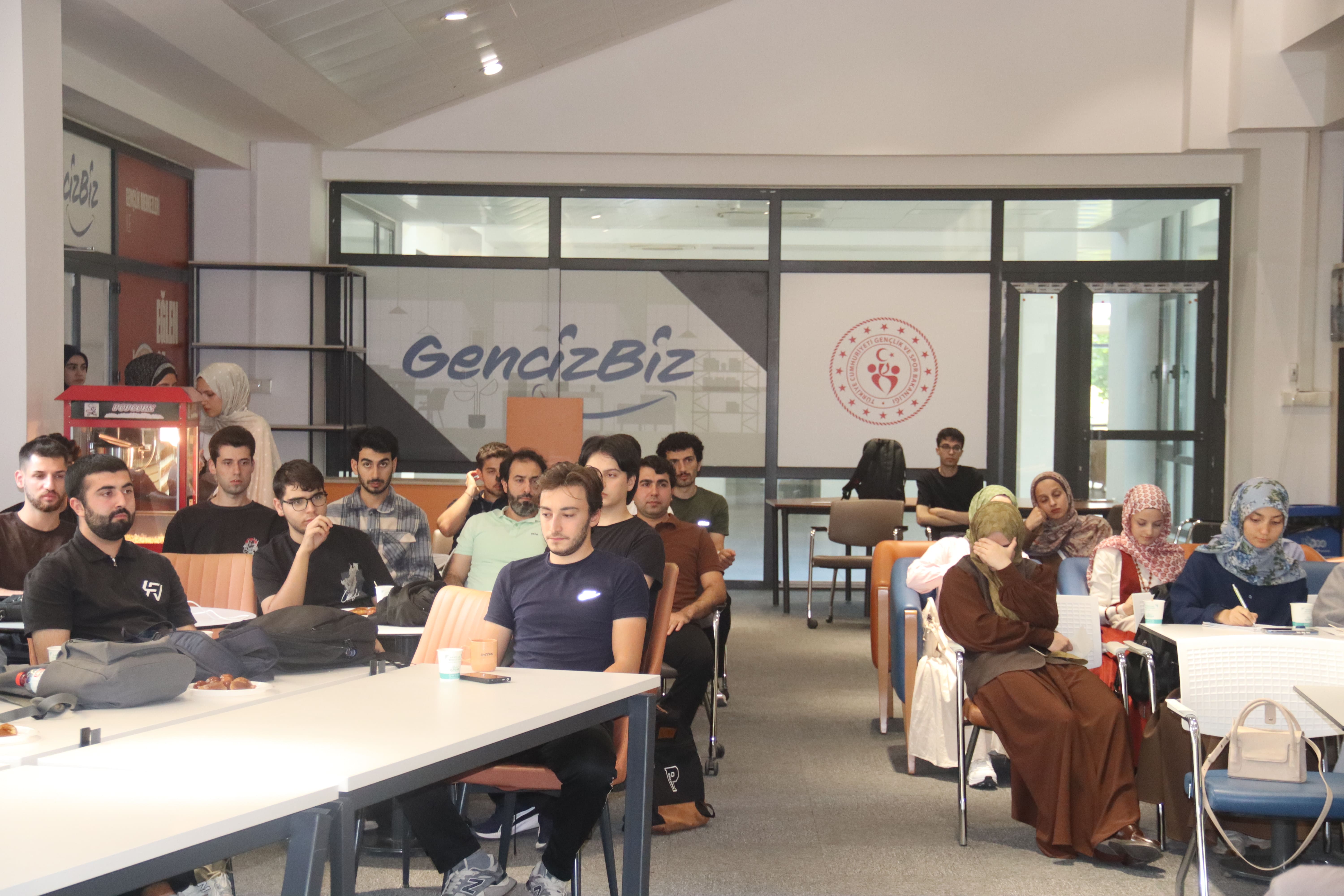 “Kur’an-ı Kerim’in Gölgesinde Modern İnsan: Paradigmadan Paragon’a” Söyleşisi Gerçekleştirildi